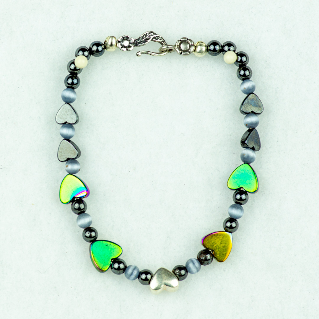Hematite, Grey Cats Eye and Onyx Heart Beaded Bracelet with Silver Heart Bead